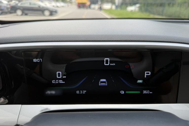 Used Geely Galaxy Geome 2025 UP 410km Exploration Edition Interior 11