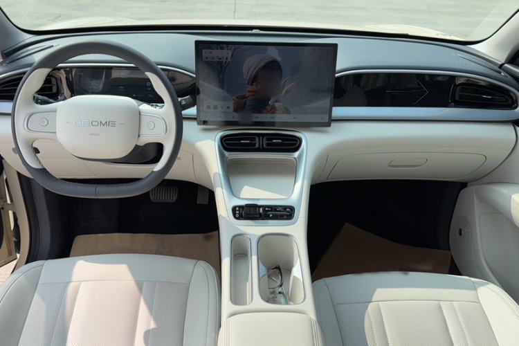 Used Geely Galaxy Geome 2025 310km Dream Edition Interior 2