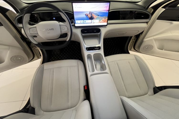 Used Geely Galaxy Geome 2025 310km Dream Edition Interior 4