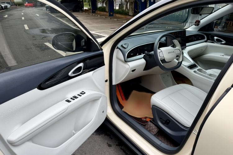 Used Geely Galaxy Geome 2025 UP 410km Exploration Edition Interior 5