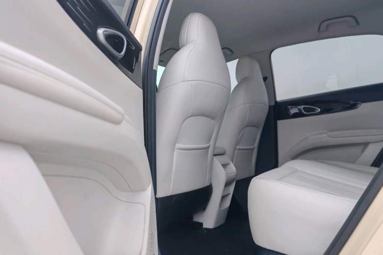 Used Geely Galaxy Geome 2025 310km Youth Edition Interior 5