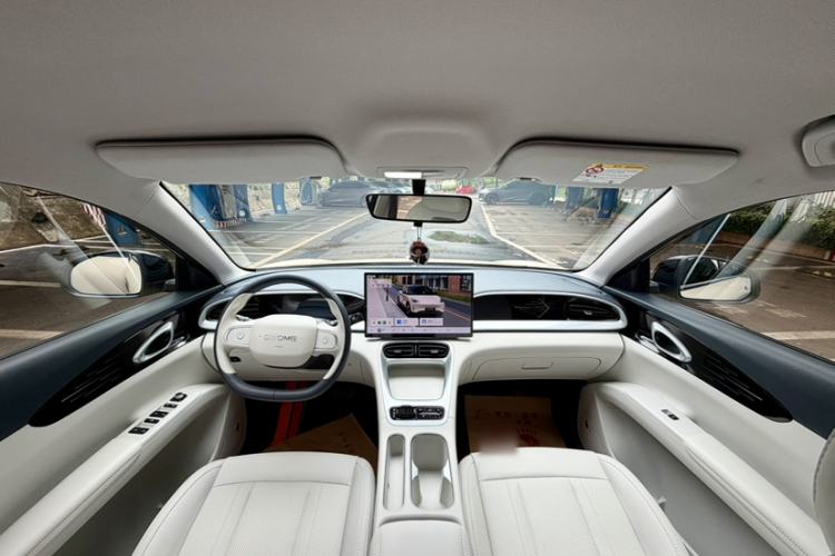 Used Geely Galaxy Geome 2025 UP 410km Exploration Edition Interior 6