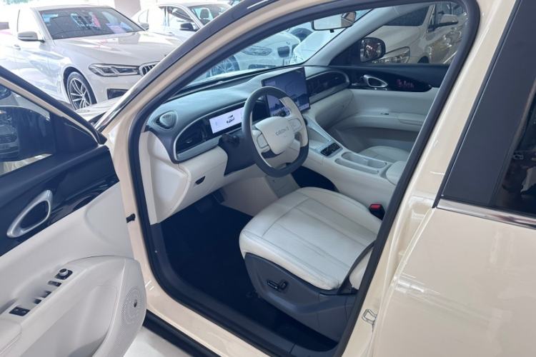 Used Geely Galaxy Geome 2025 UP 410km Exploration+ Edition Interior 6
