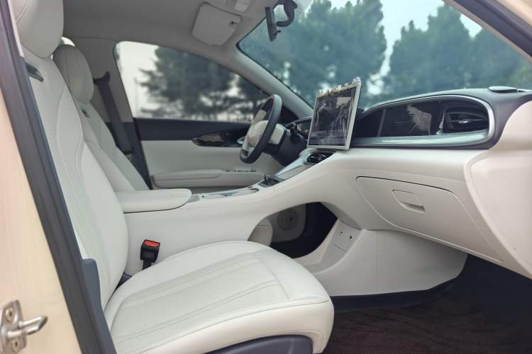 Used Geely Galaxy Geome 2025 310km Dream Edition Interior 6