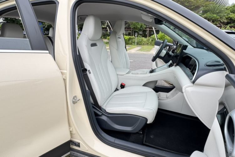 Used Geely Galaxy Geome 2025 UP 410km Exploration+ Edition Interior 6