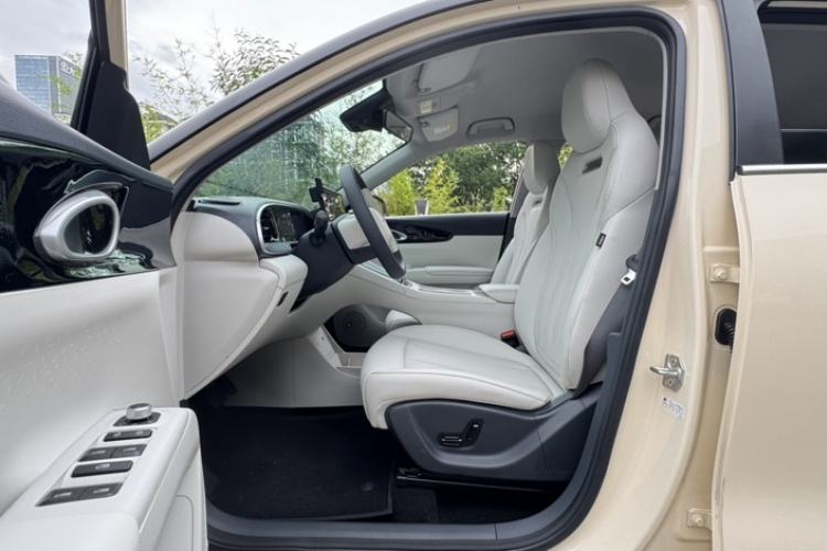 Used Geely Galaxy Geome 2025 UP 410km Exploration+ Edition Interior 7