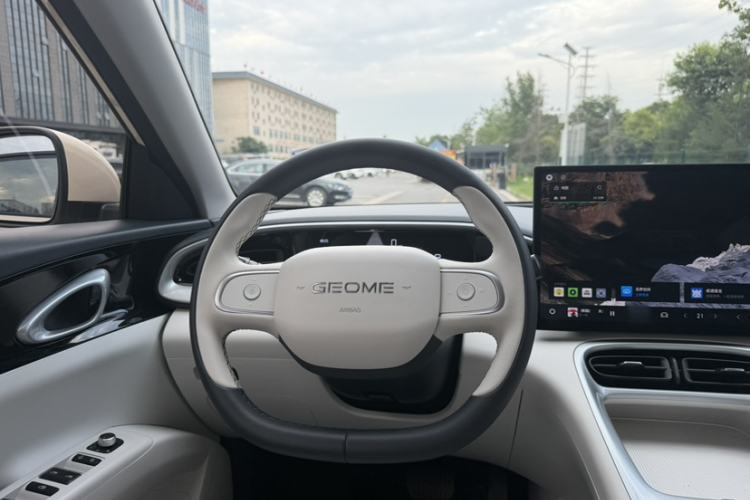 Used Geely Galaxy Geome 2025 UP 410km Exploration Edition Interior 8
