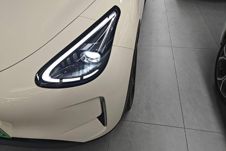 Used Geely Galaxy Geome 2025 UP 410km Exploration Edition Left Front Headlight