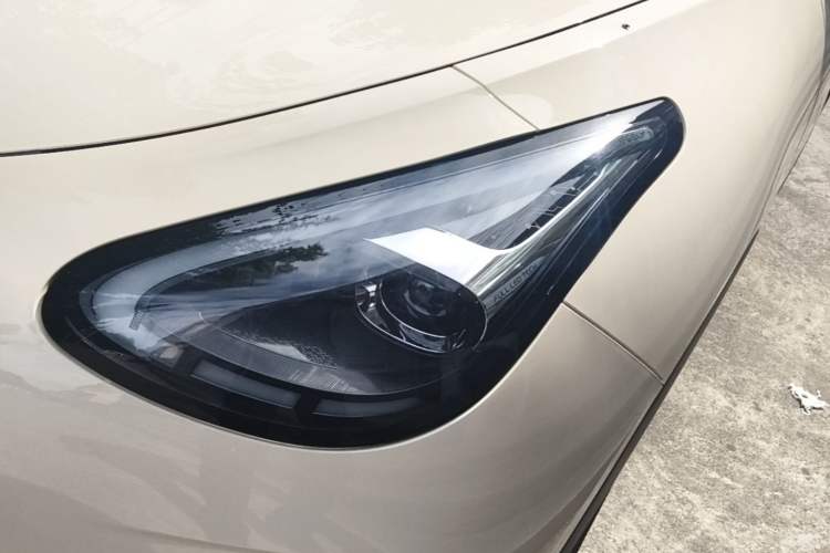 Used Geely Galaxy Geome 2025 UP 410km Exploration Edition Left Front Headlight