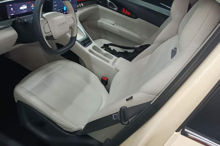 Used Geely Galaxy Geome 2025 UP 410km Exploration+ Edition Left Front Seat