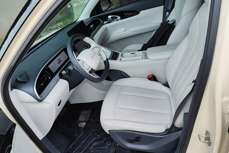 Used Geely Galaxy Geome 2025 UP 410km Exploration+ Edition Left Front Seat
