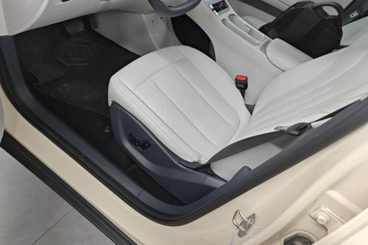 Used Geely Galaxy Geome 2025 UP 410km Exploration Edition Left Front Seat