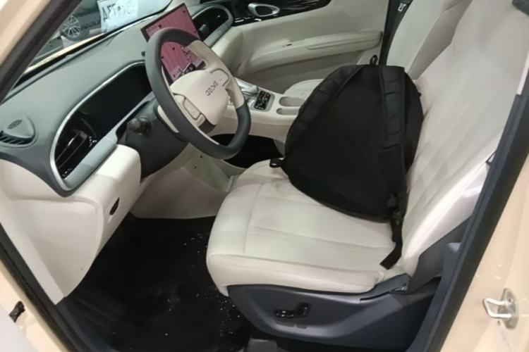 Used Geely Galaxy Geome 2025 UP 410km Exploration Edition Left Front Seat