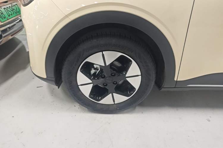 Used Geely Galaxy Geome 2025 310km Dream Edition Left Front Wheel Hub