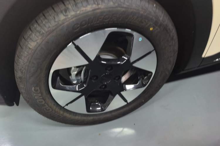 Used Geely Galaxy Geome 2025 310km Dream Edition Left Front Wheel Hub