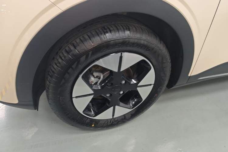 Used Geely Galaxy Geome 2025 310km Dream Edition Left Front Wheel Hub