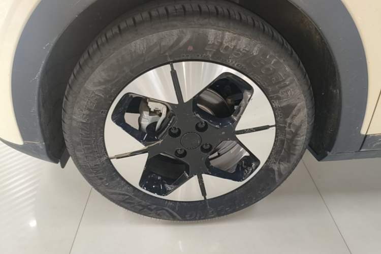 Used Geely Galaxy Geome 2025 310km Dream Edition Left Front Wheel Hub