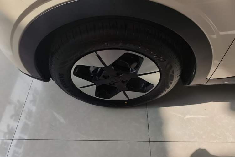 Used Geely Galaxy Geome 2025 310km Dream Edition Left Front Wheel Hub