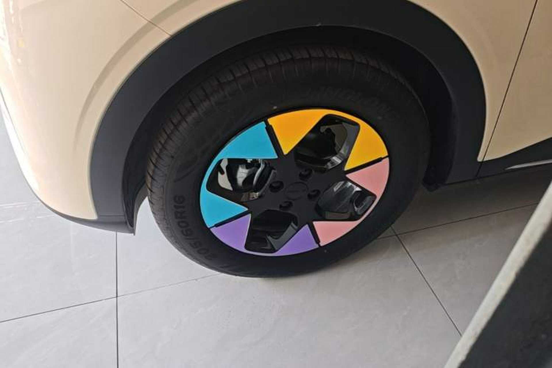 Used Geely Galaxy Geome 2025 UP 410km Exploration Edition Left Front Wheel Hub