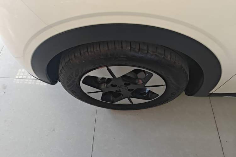 Used Geely Galaxy Geome 2025 UP 410km Exploration Edition Left Front Wheel Hub