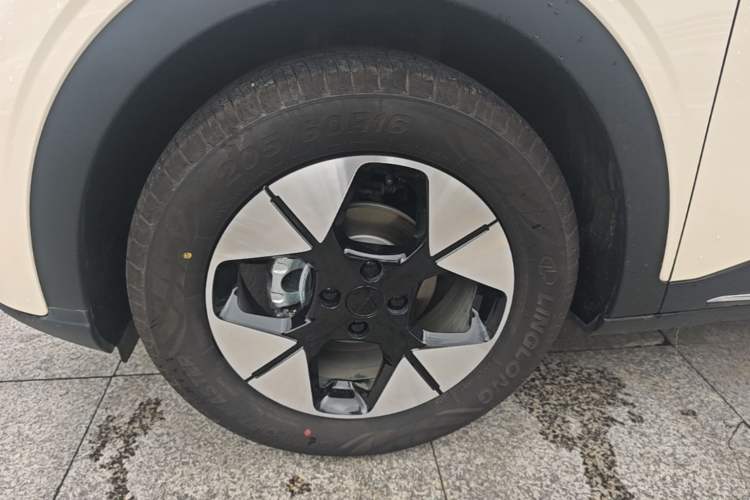 Used Geely Galaxy Geome 2025 310km Dream Edition Left Front Wheel Hub