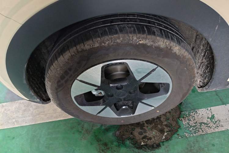 Used Geely Galaxy Geome 2025 310km Dream Edition Left Front Wheel Hub