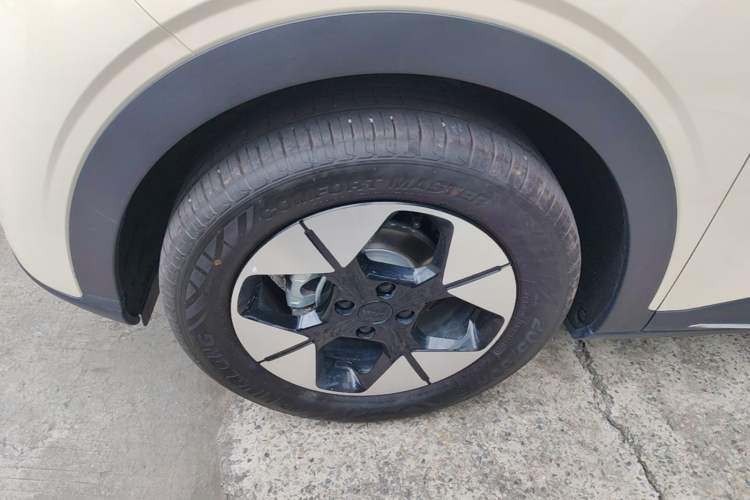 Used Geely Galaxy Geome 2025 310km Dream Edition Left Front Wheel Hub