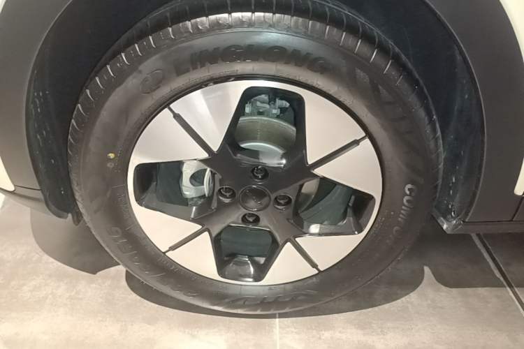 Used Geely Galaxy Geome 2025 310km Dream Edition Left Front Wheel Hub