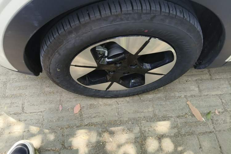 Used Geely Galaxy Geome 2025 310km Dream Edition Left Front Wheel Hub