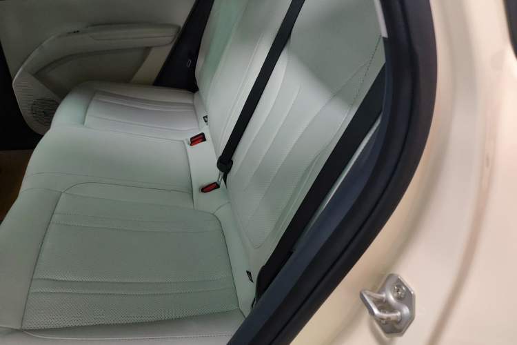 Used Geely Galaxy Geome 2025 310km Youth Edition Left Rear Seat