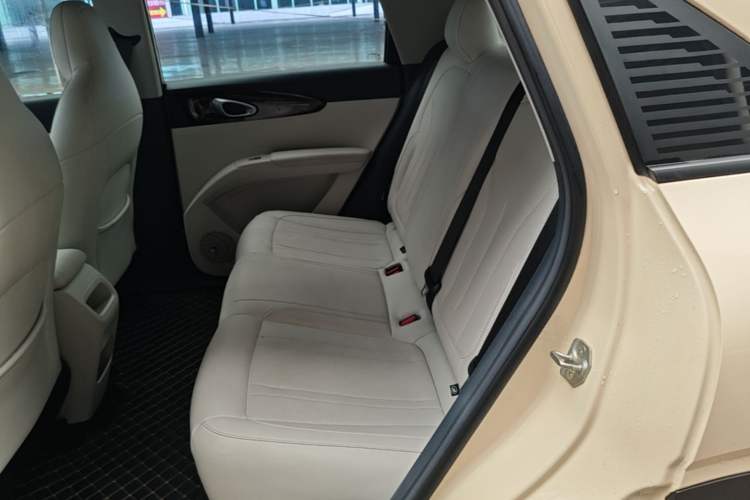 Used Geely Galaxy Geome 2025 310km Youth Edition Left Rear Seat