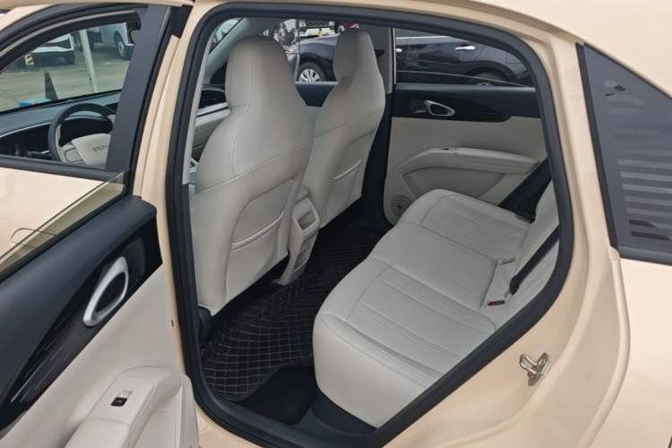Used Geely Galaxy Geome 2025 310km Youth Edition Left Rear Seat