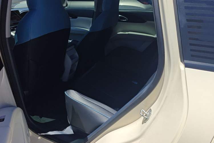 Used Geely Galaxy Geome 2025 310km Youth Edition Left Rear Seat