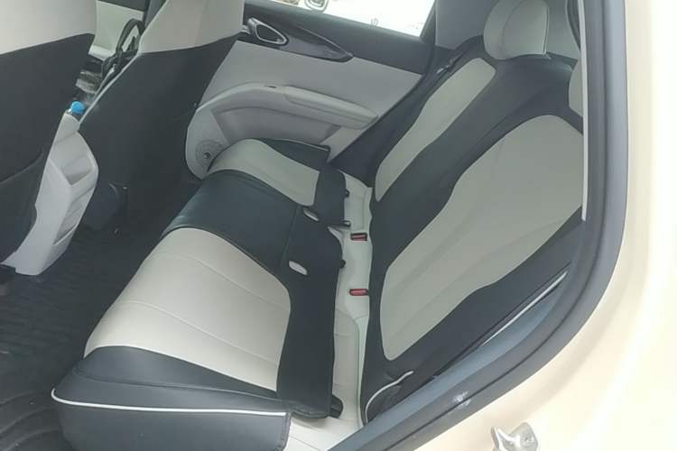 Used Geely Galaxy Geome 2025 310km Youth Edition Left Rear Seat