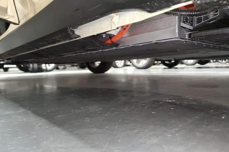 Used Geely Galaxy Geome 2025 UP 410km Exploration Edition Left Side Sill