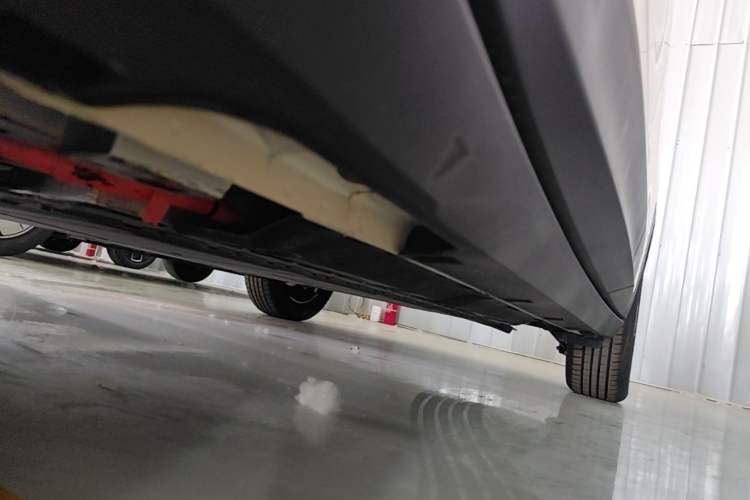 Used Geely Galaxy Geome 2025 410 km Free Version Left Side Sill