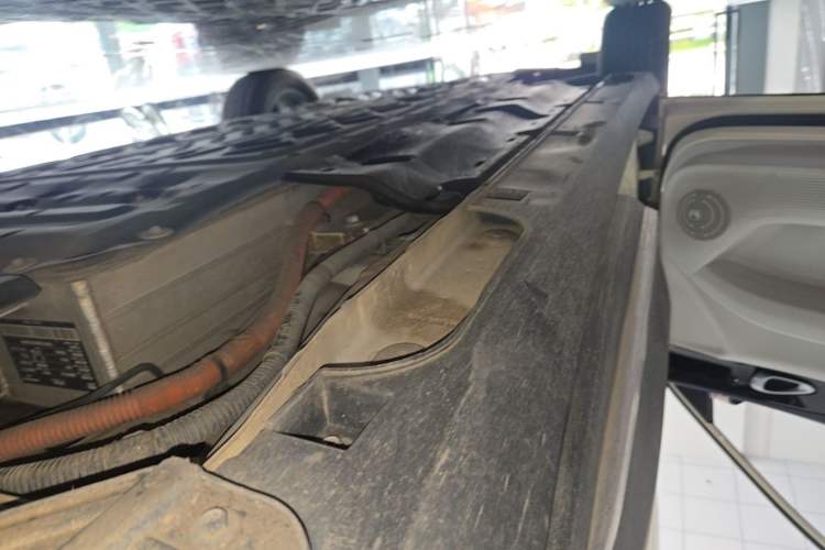 Used Geely Galaxy Geome 2025 UP 410km Exploration Edition Left Side Sill