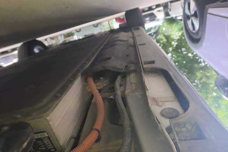 Used Geely Galaxy Geome 2025 UP 410km Exploration Edition Left Side Sill