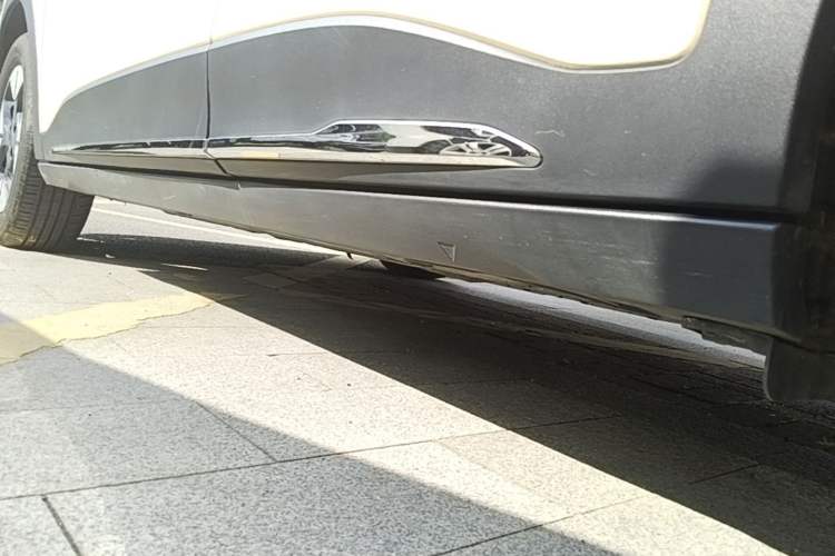 Used Geely Galaxy Geome 2025 UP 410km Exploration+ Edition Left Side Sill