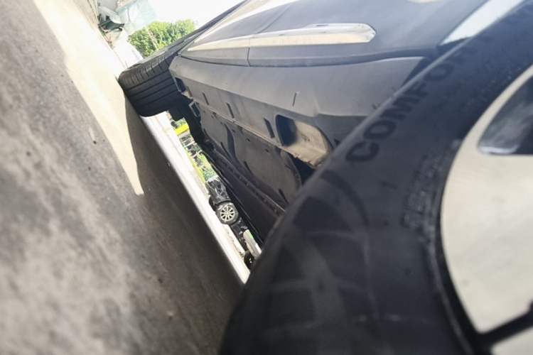Used Geely Galaxy Geome 2025 UP 410km Exploration Edition Left Side Sill