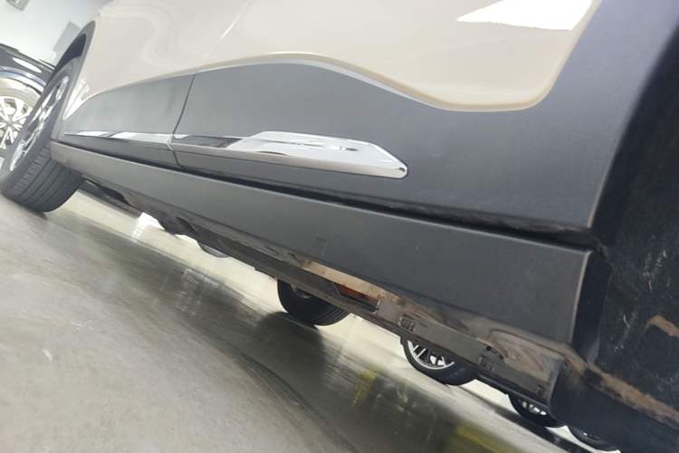 Used Geely Galaxy Geome 2025 310km Dream Edition Left Side Sill