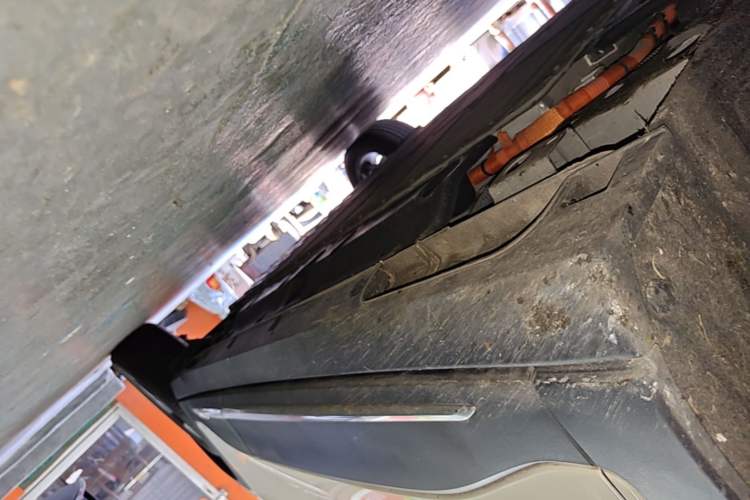 Used Geely Galaxy Geome 2025 UP 410km Exploration+ Edition Left Side Sill