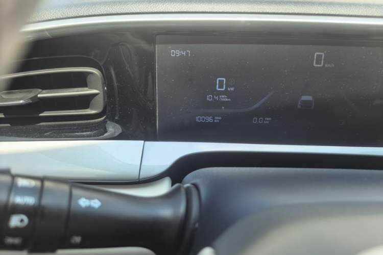 Used Geely Galaxy Geome 2025 UP 410km Exploration Edition Odometer Close Up