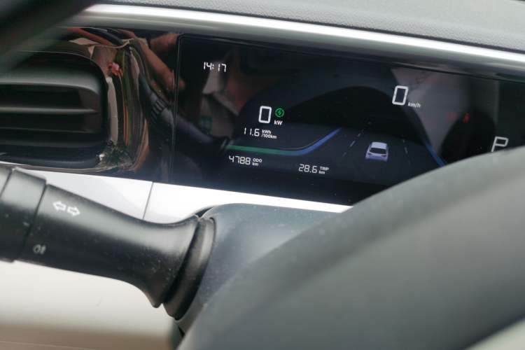 Used Geely Galaxy Geome 2025 310km Youth Edition Odometer Close Up