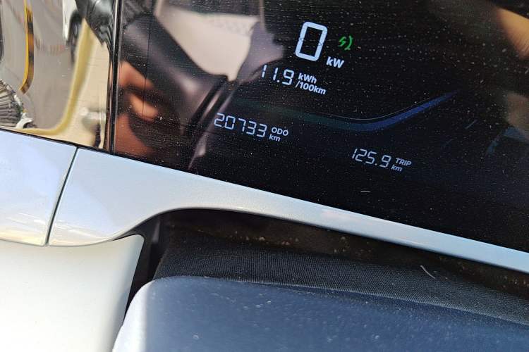Used Geely Galaxy Geome 2025 310km Youth Edition Odometer Close Up