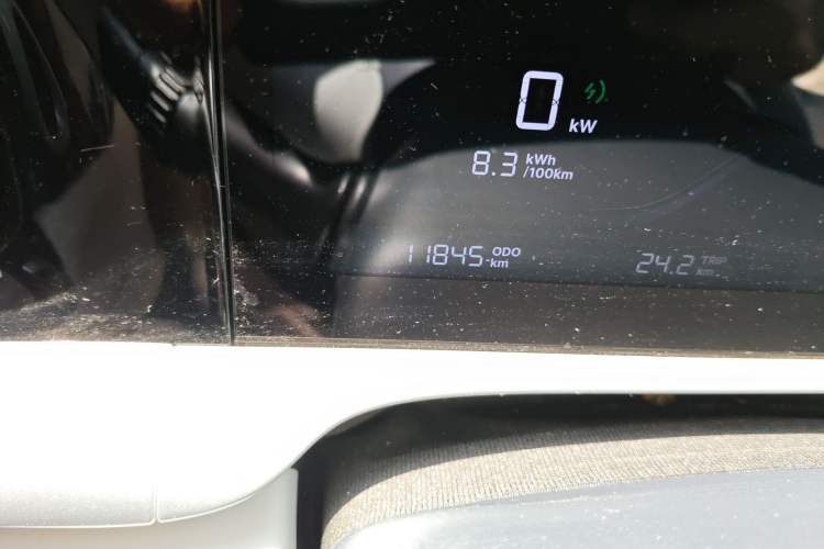 Used Geely Galaxy Geome 2025 UP 410km Exploration Edition Odometer Close Up