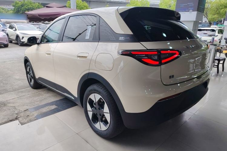 Used Geely Galaxy Geome 2025 310km Dream Edition Rear Left 45 Deg