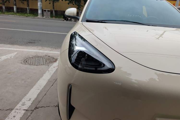 Used Geely Galaxy Geome 2025 310km Dream Edition Right Front Headlight