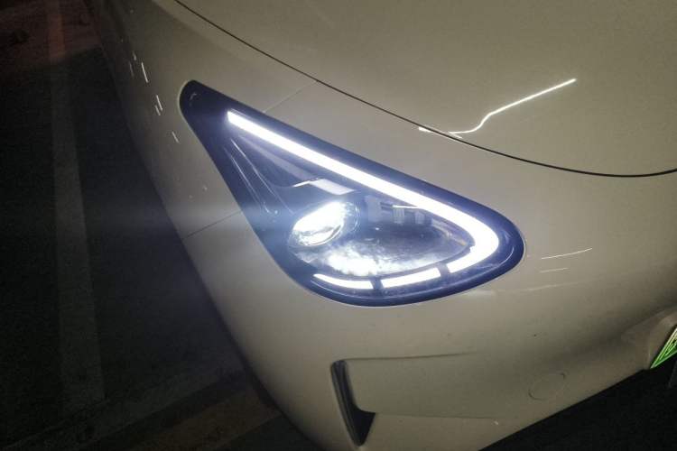 Used Geely Galaxy Geome 2025 UP 410km Exploration Edition Right Front Headlight