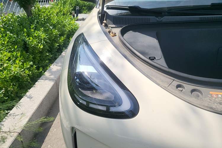 Used Geely Galaxy Geome 2025 UP 410km Exploration Edition Right Front Headlight